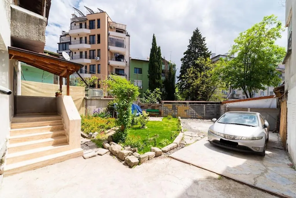 Sea Garden Apartments 2 One Bedroom Burgas